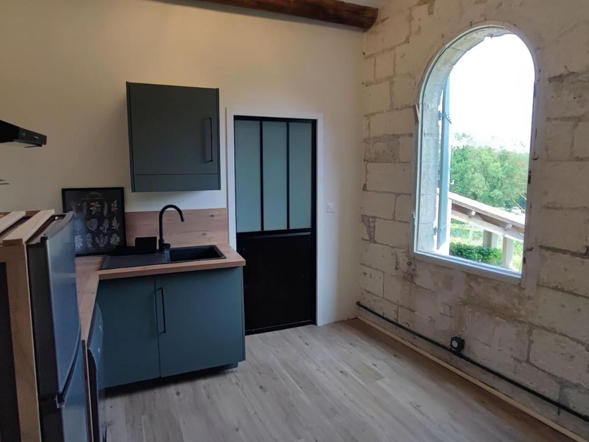 Appartement Au Calme Proche Centre Villeneuve-lès-Avignon Exteriör bild