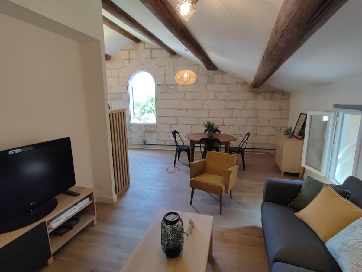 Appartement Au Calme Proche Centre Villeneuve-lès-Avignon Exteriör bild
